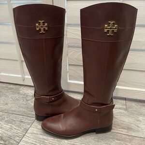 Tory Burch Everly Riding Boots in Chestnut Leather with Gold Logo